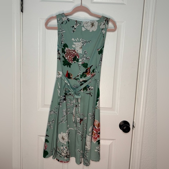 Green Fit and Flare Midi Dress for Wedding Guests - Picture 4 of 7